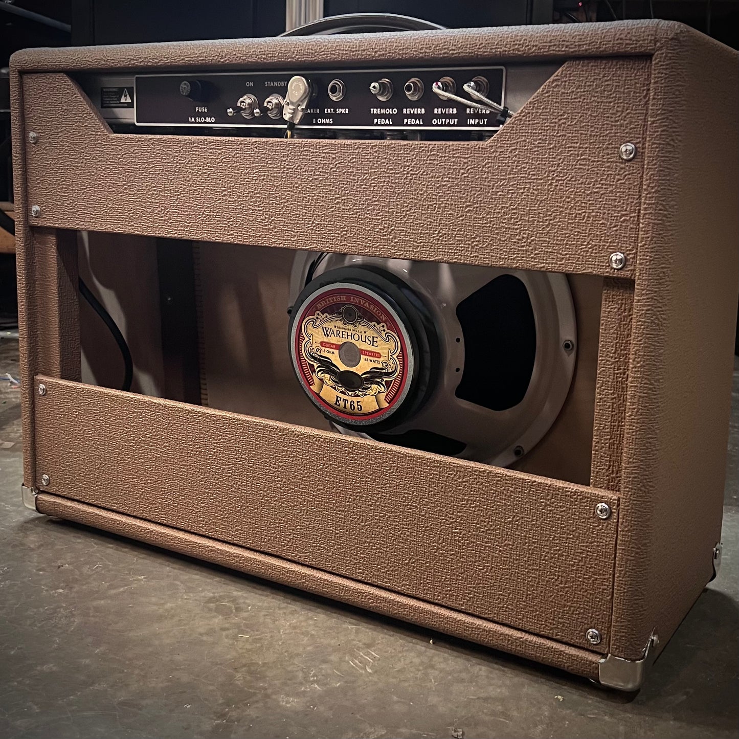 Barker Amps AD20W Guitar Amplifier Combo (Vintage Brown/Wheat)